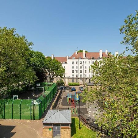 Charming 2 Bedroom Flat In The Heart Of Kings Cross, Лондон Екстериор снимка